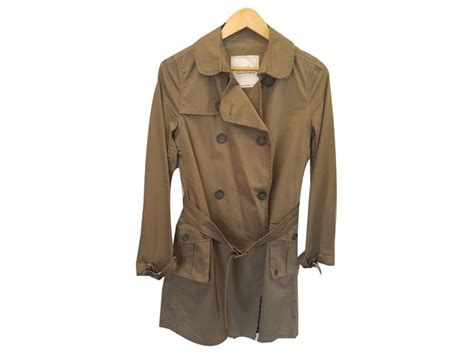 thomas burberry trench coats.